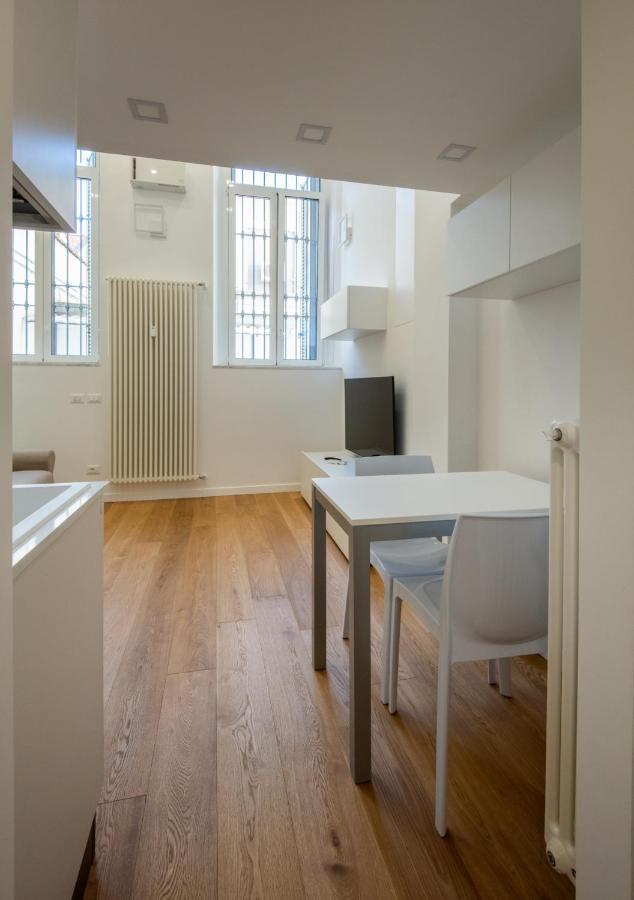 Casa Vacanze Ada Milan Luaran gambar